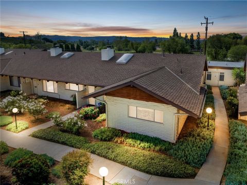 5118 Lakeview 4 Yorba Linda CA 92886