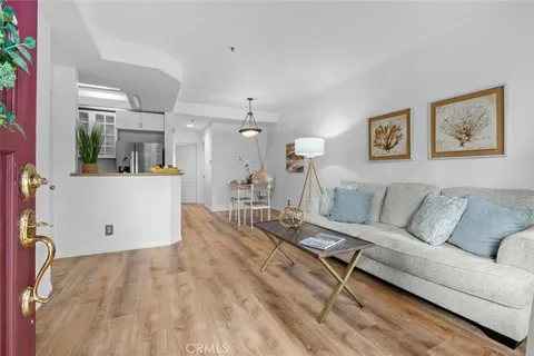 MLS: OC26116207