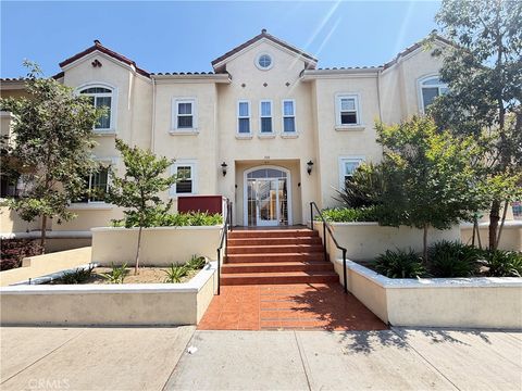 Photo of 300 E Providencia Ave #111, Burbank, CA 91502 (MLS # GD26074085)