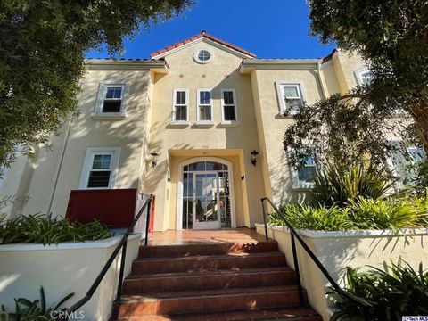 Photo of 300 E Providencia Ave #111, Burbank, CA 91502 (MLS # GD26074085)