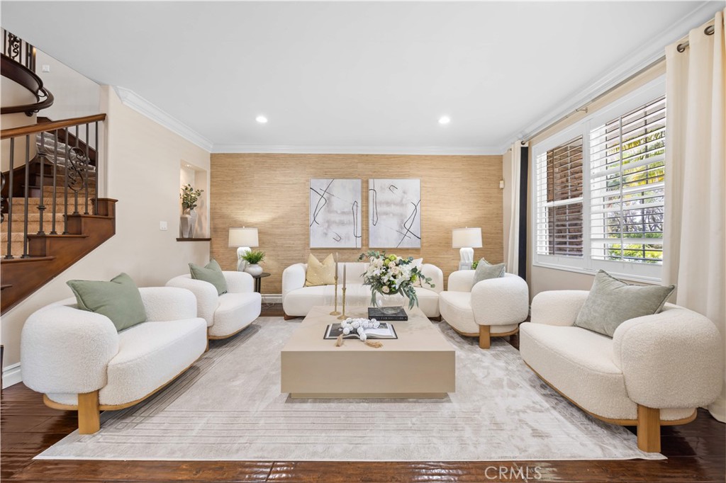 10 Summit Court
