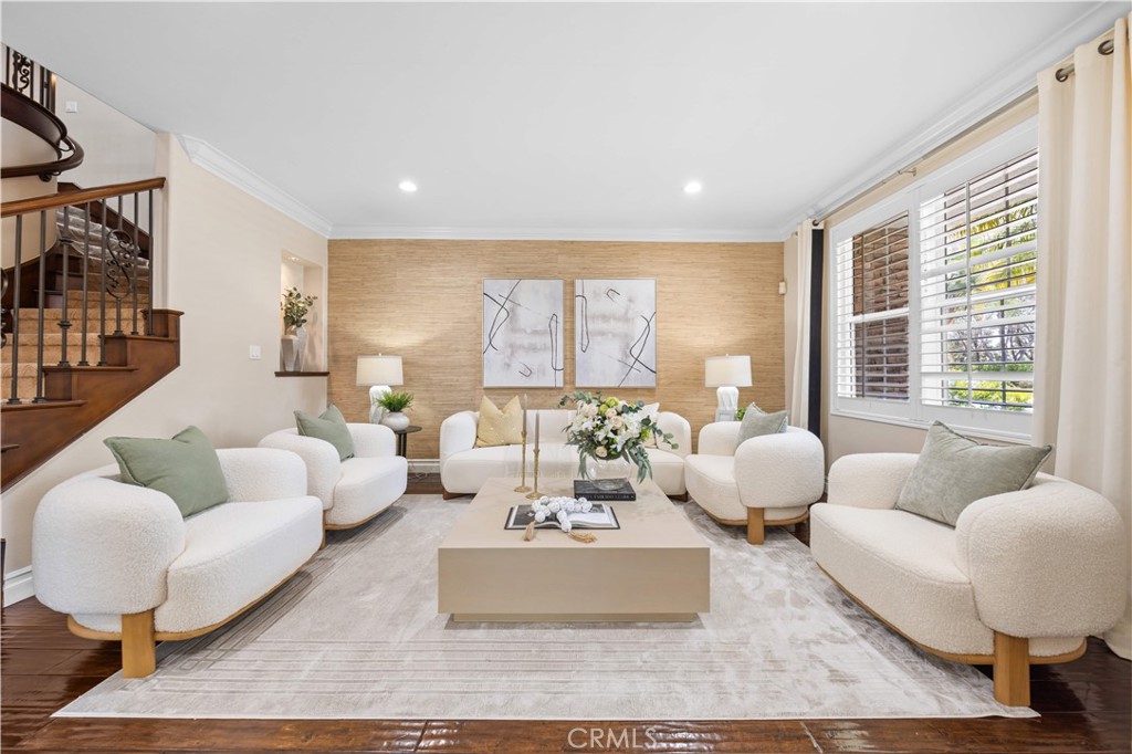 10 Summit Court