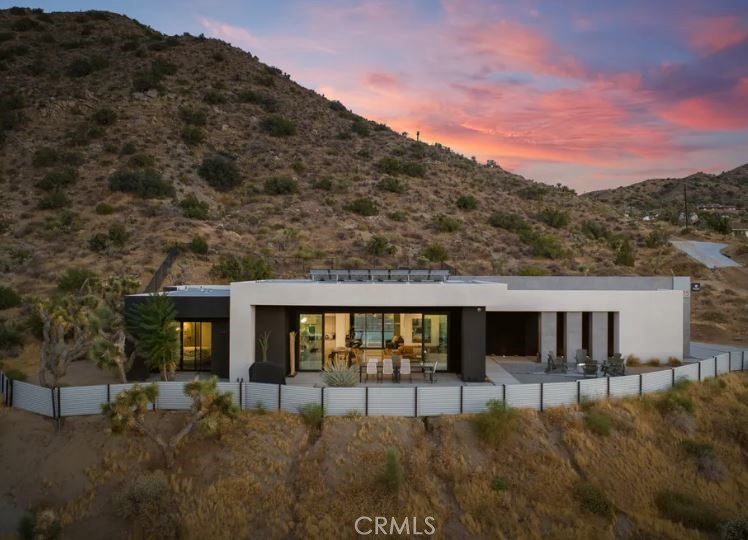 8175 Fox Trail