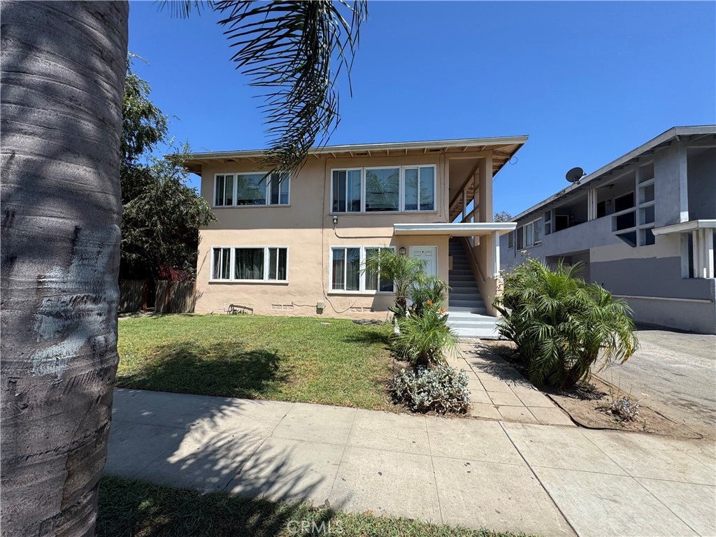 1405 S Broadway