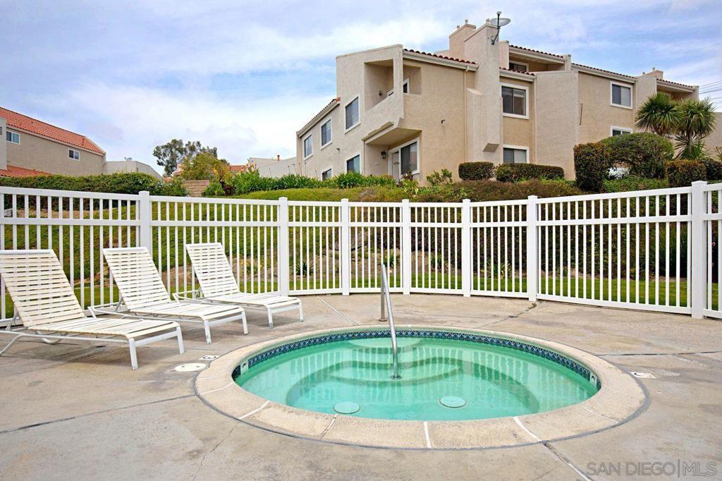 La Costa - Residential