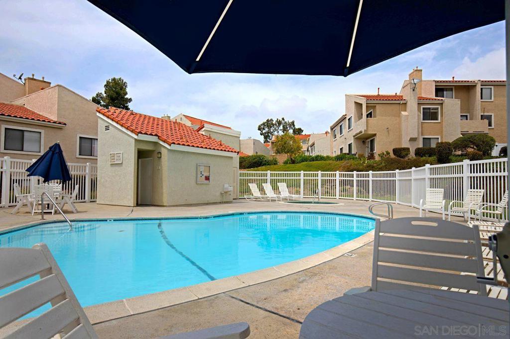 La Costa - Residential