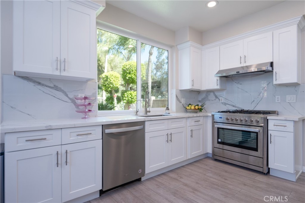 1453 Rancho Hills