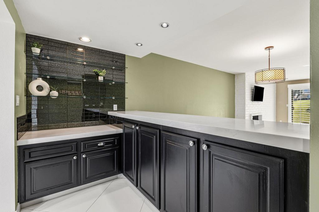 72915 Homestead Road