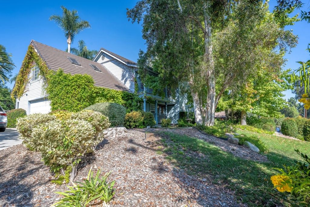Photo of 1101 Hacienda Drive, Simi Valley, CA 93065 (MLS # SR25232609)