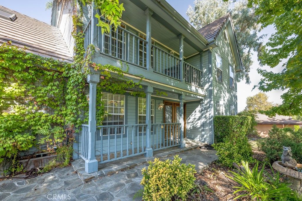Photo of 1101 Hacienda Drive, Simi Valley, CA 93065 (MLS # SR25232609)