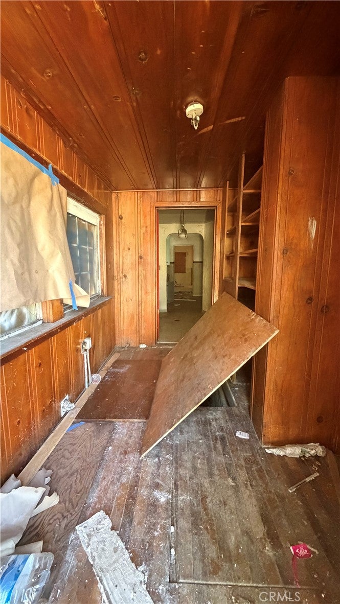 409 W 25th Street