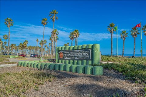 Tiny photo for 228 E Surfside Drive, Port Hueneme, CA 93041 (MLS # SR26117348)