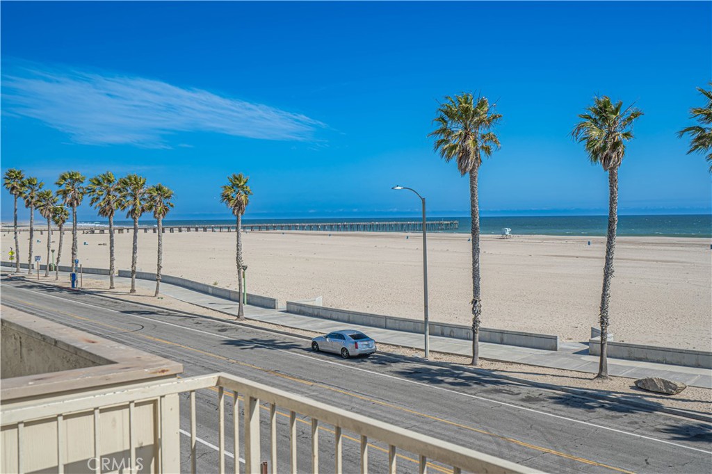 228 E Surfside Drive