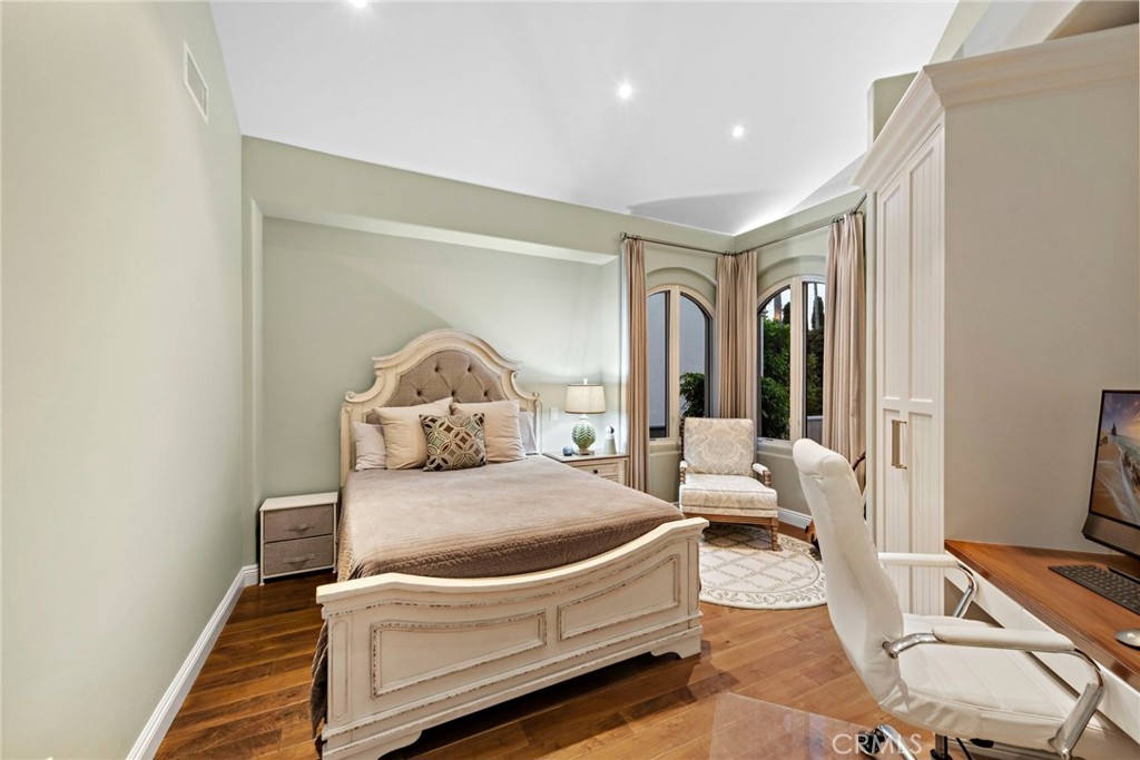 Ritz Cove (RC) - Residential