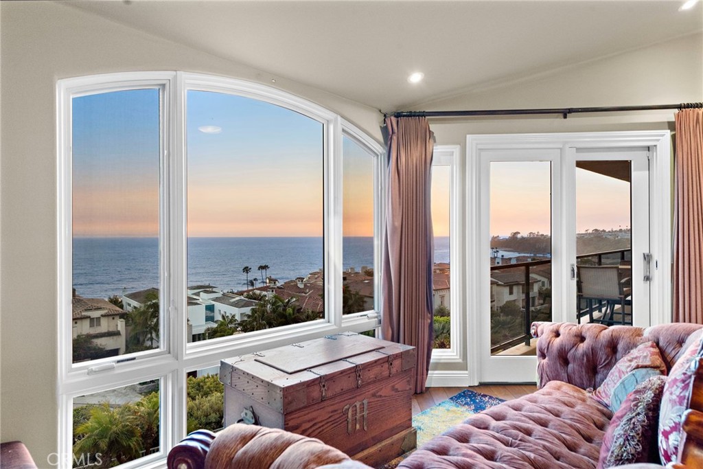 Ritz Cove (RC) - Residential