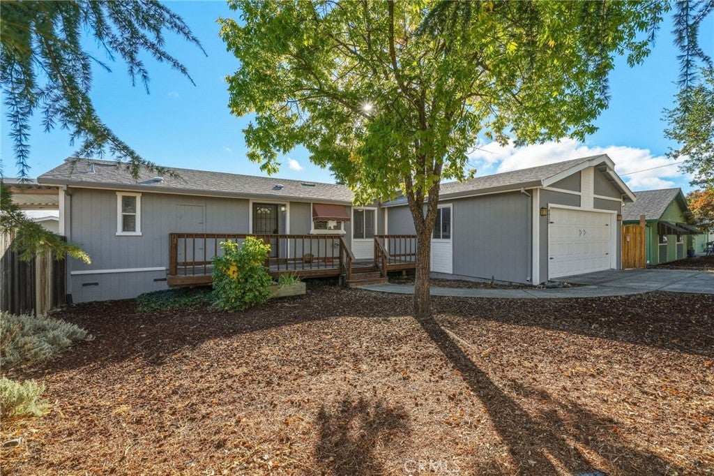 4430 Oak