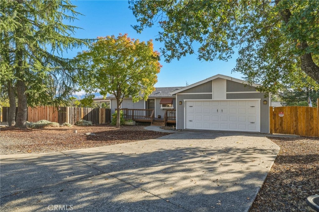 4430 Oak
