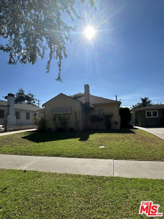 Photo of 3445 S Redondo Boulevard, Los Angeles, CA 90016 (MLS # 26872293)
