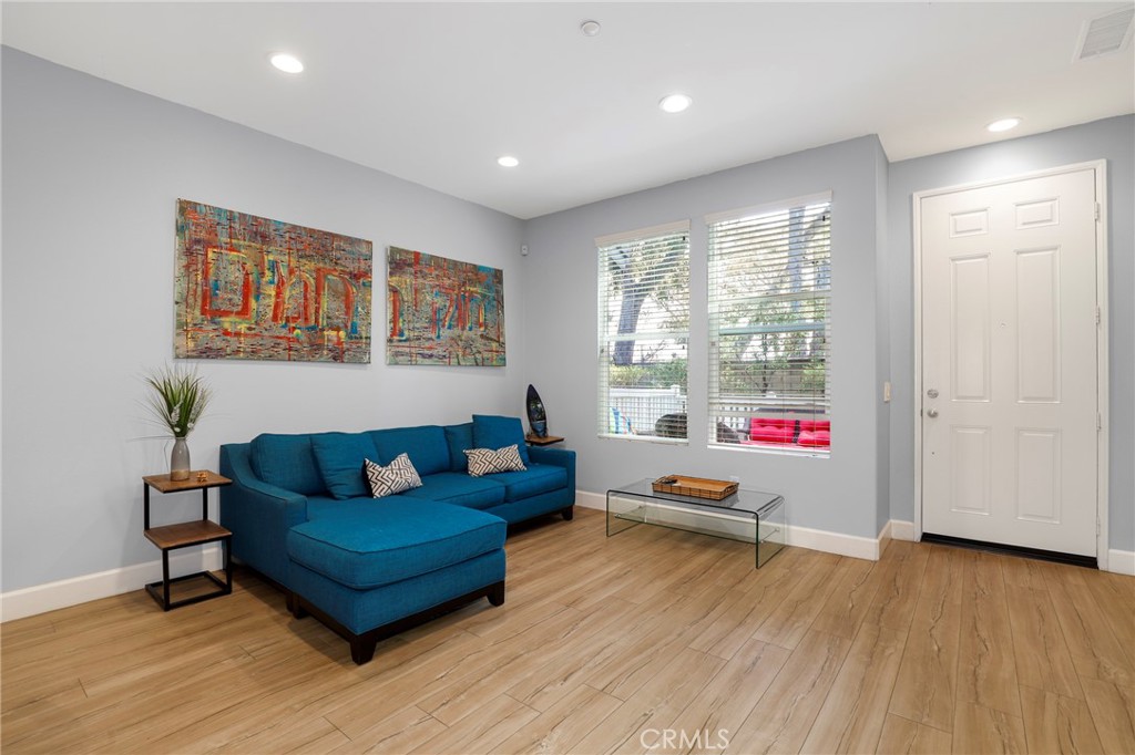 330 Harbor Breeze Drive