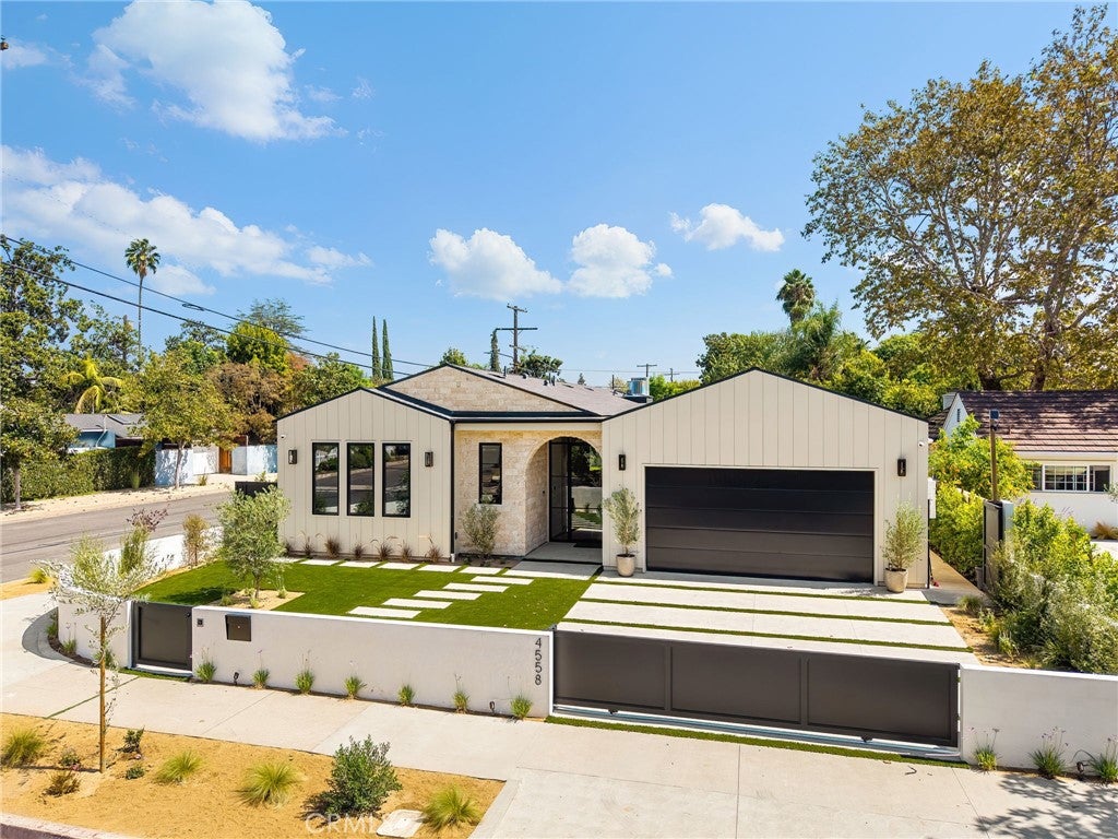 4558 Allott Avenue