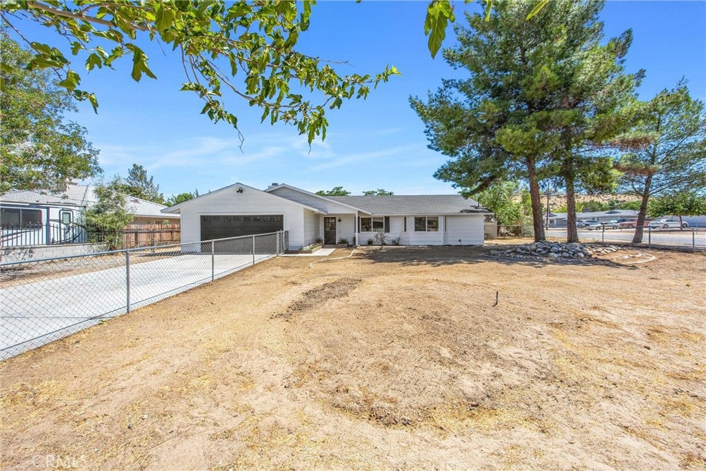 17405 Adobe