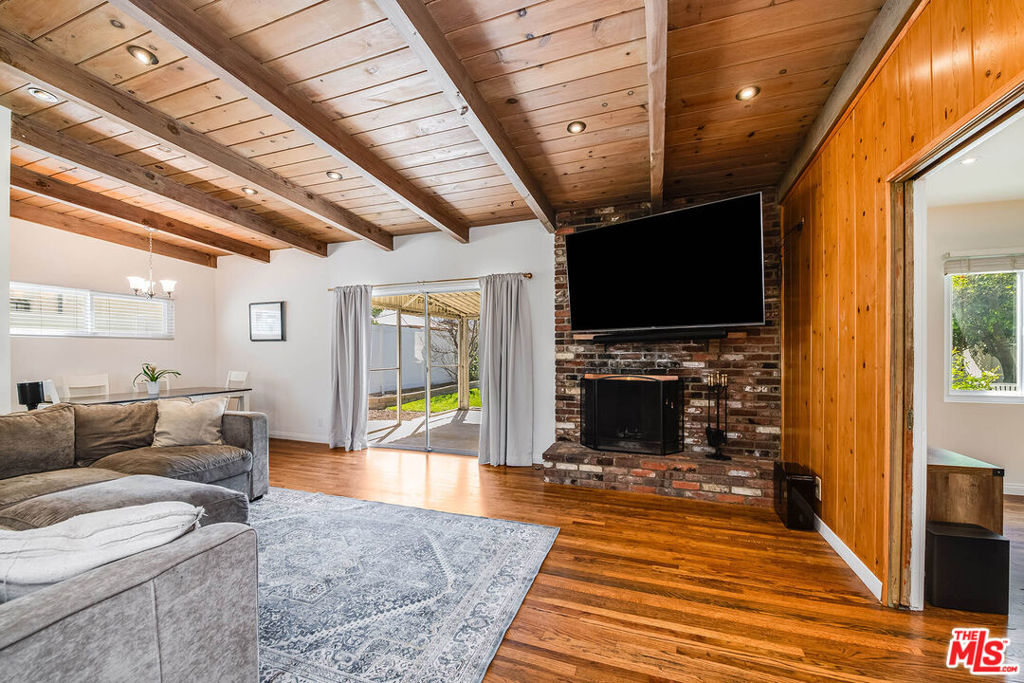 15708 Kalisher Street