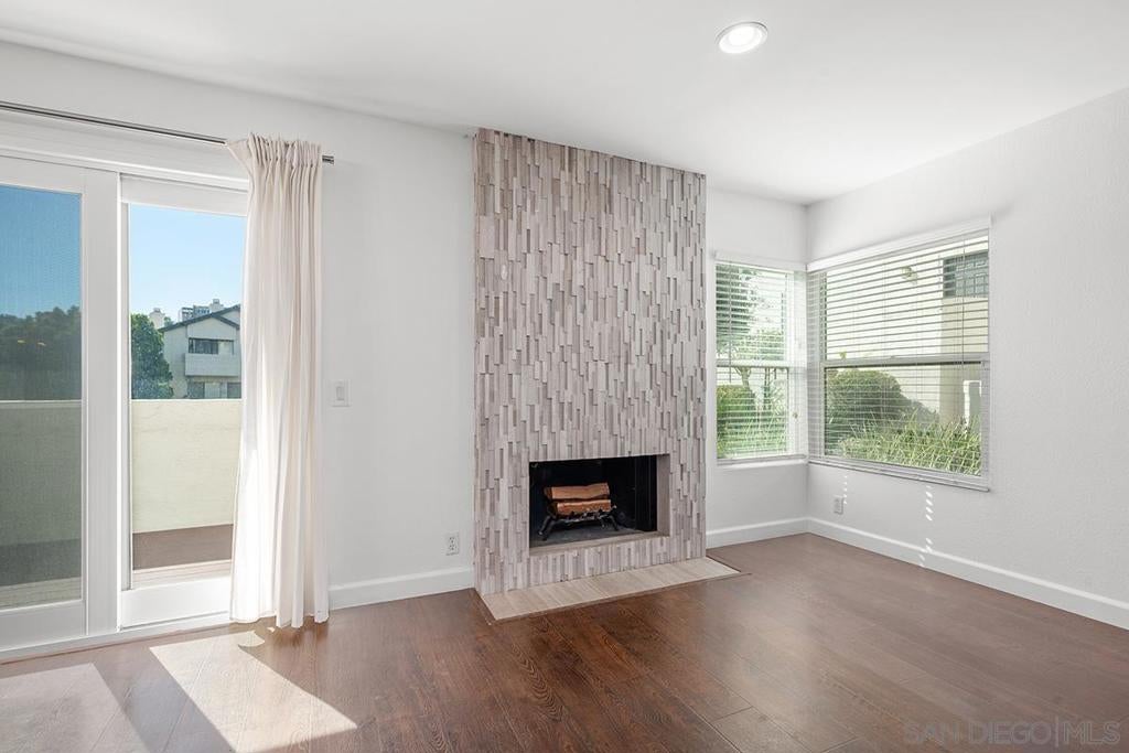 6645 Canyon Rim Row 200
