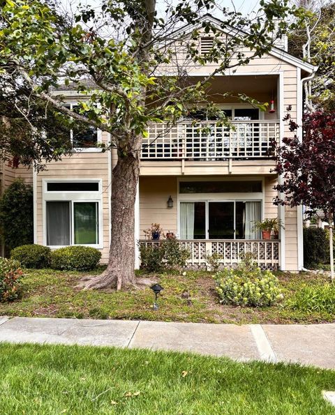 Photo of 132 Amesport Lndg, Half Moon Bay, CA 94019 (MLS # ML82043744)