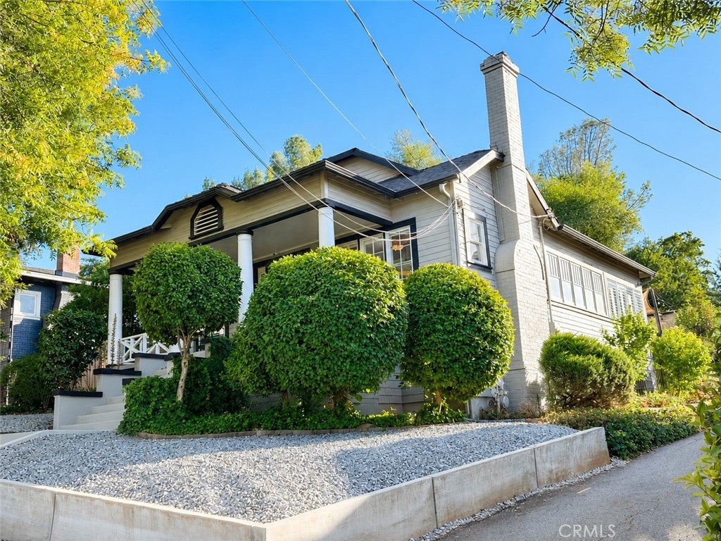 1162 Willis Street