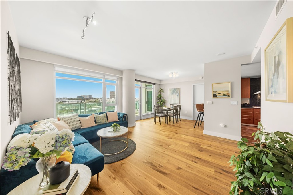 3131 Michelson Dr 1206