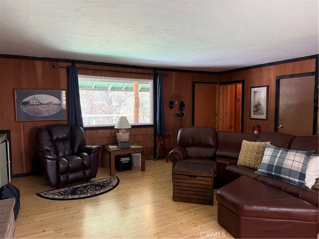 Kennedy Meadows, California 93527, United States, 3 Bedrooms Bedrooms, ,1 BathroomBathrooms,Residential,Active,144259