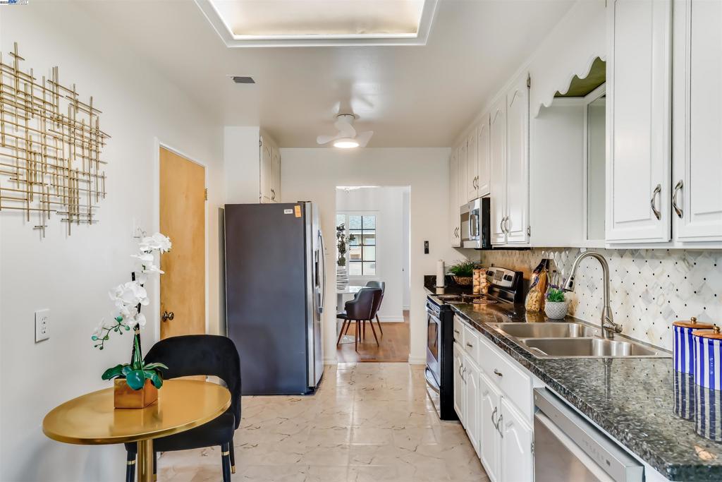 JACKSON TRIANGLE - Residential
