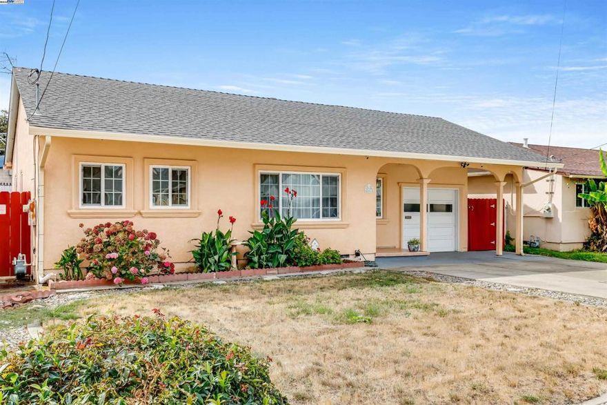 This charming home in the Jackson Triangle of Hayward offers over 1,700 sq ft of spacious living, featuring 3 bedrooms and 2 bathrooms. The large family room with a fireplace provides a cozy gathering space. The sizable backyard is perfect for creating a garden or relaxing under a pergola on sunny days. Recent updates include new interior paint throughout and refreshed kitchen cabinets. All appliances are included!