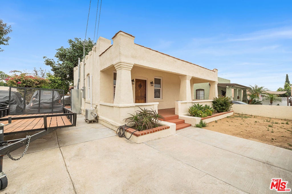 600 S Ditman Avenue