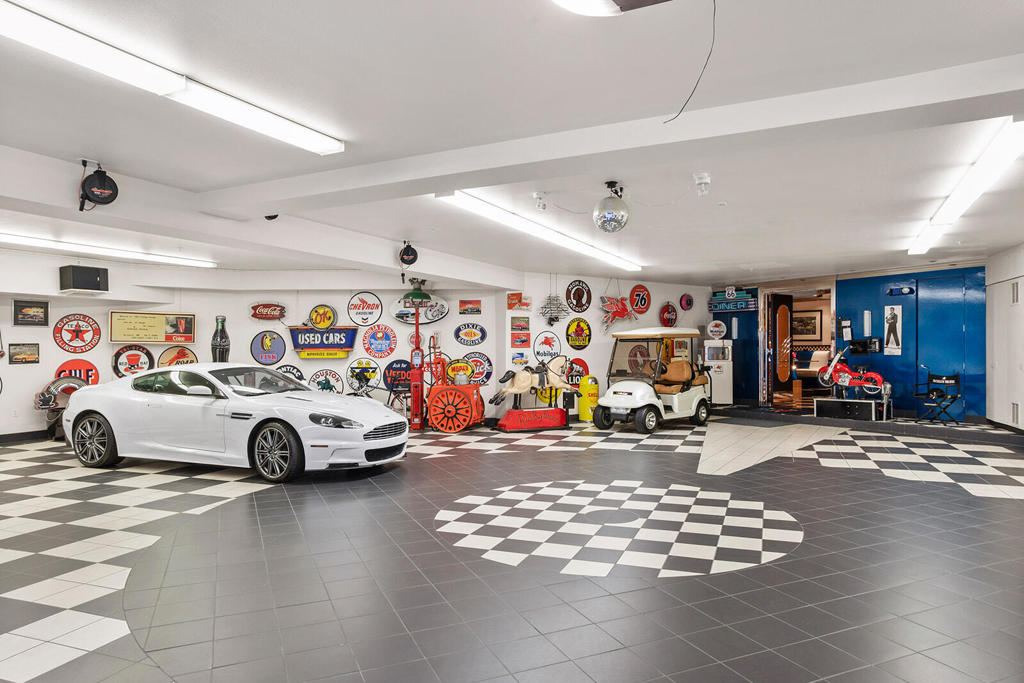 Vintage Country Club - Residential