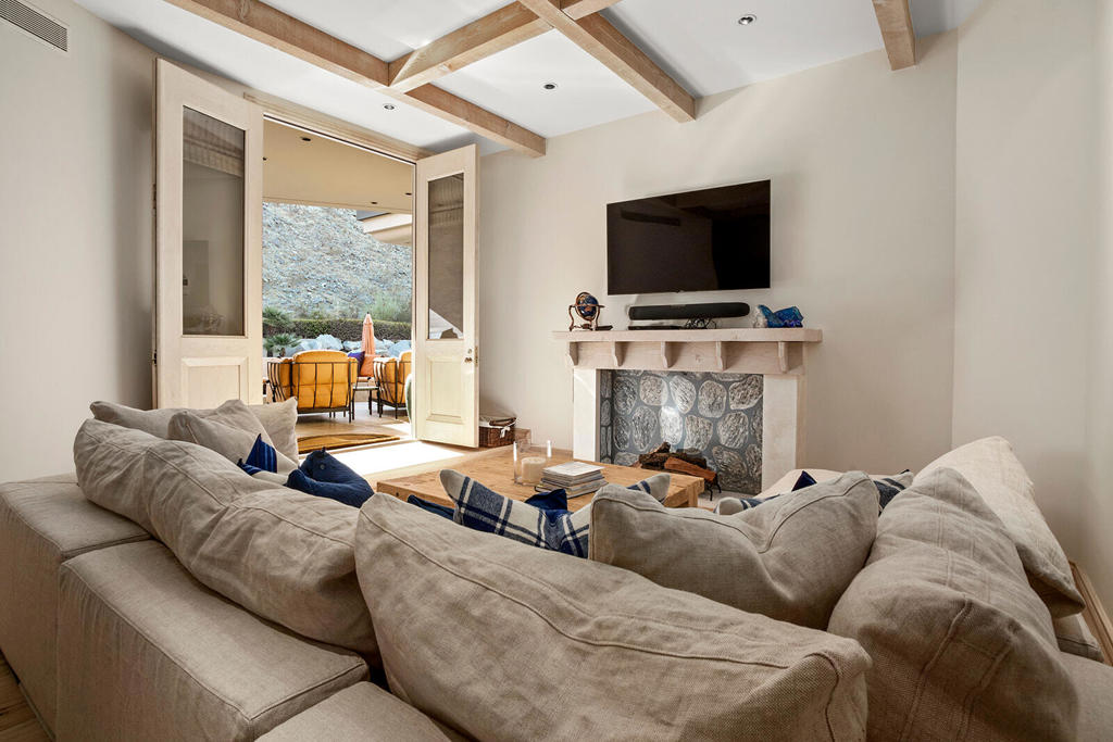 Vintage Country Club - Residential