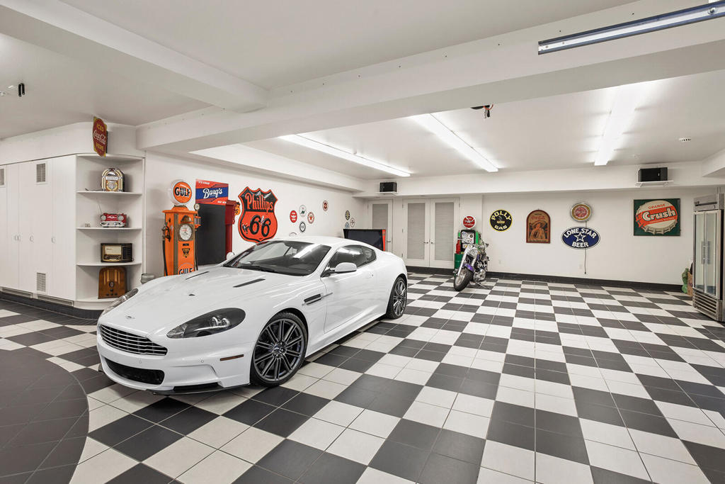 Vintage Country Club - Residential