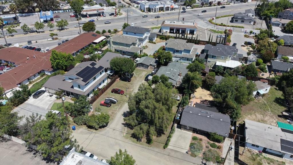 1270 Hoffman Lane