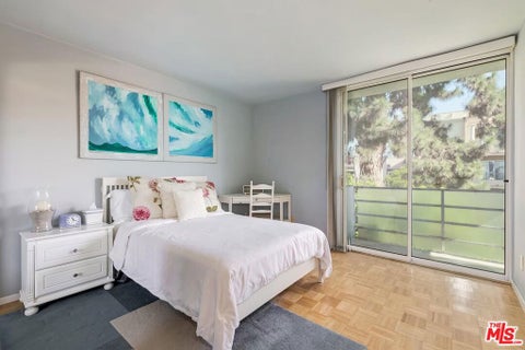 Tiny photo for 2223 S Bentley Avenue #202, Los Angeles, CA 90064 (MLS # 26103057)