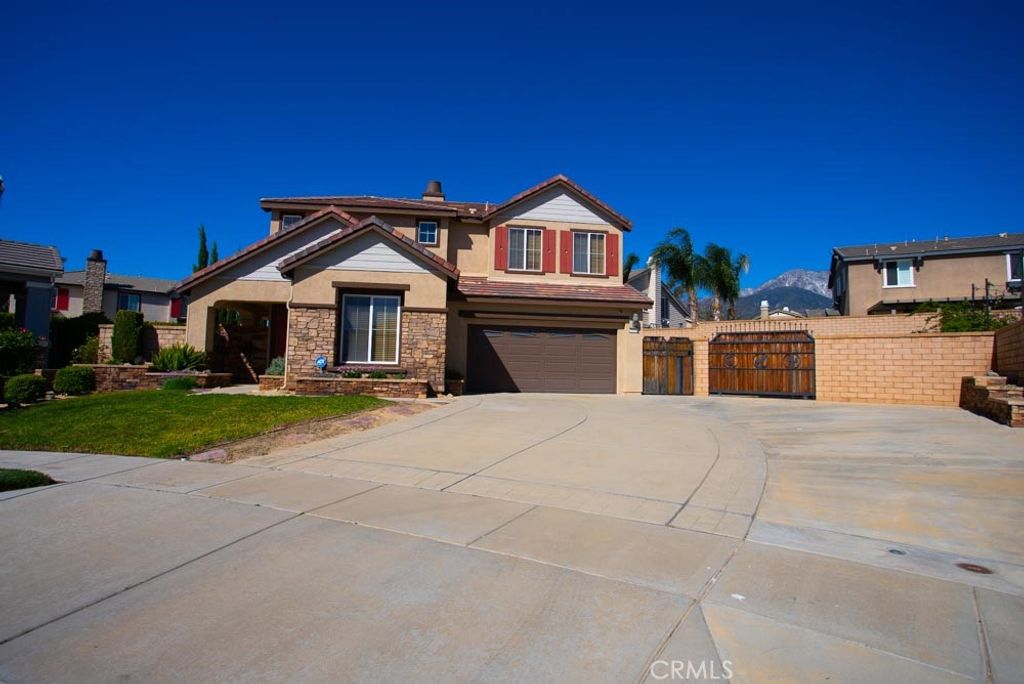Photo of 13816 Hummingbird Way, Rancho Cucamonga, CA 91739 (MLS # CV26066340)