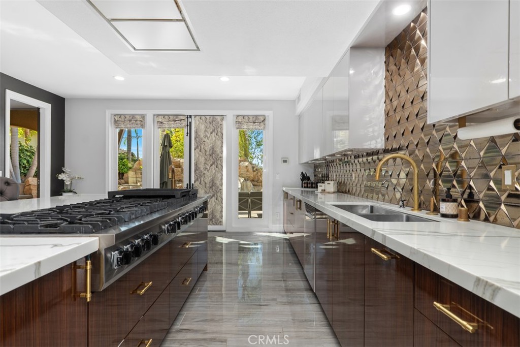 Covenant Hills Custom Homes (COVC) - Residential