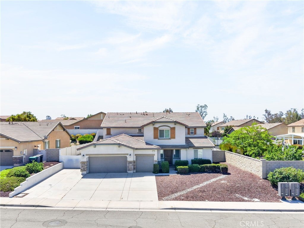 23347 Crystal Way