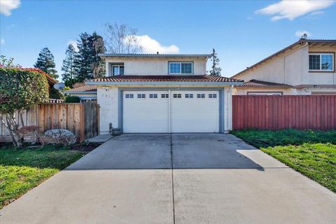 Photo of 1270 Willowhaven Drive, San Jose, CA 95126 (MLS # ML82035964)