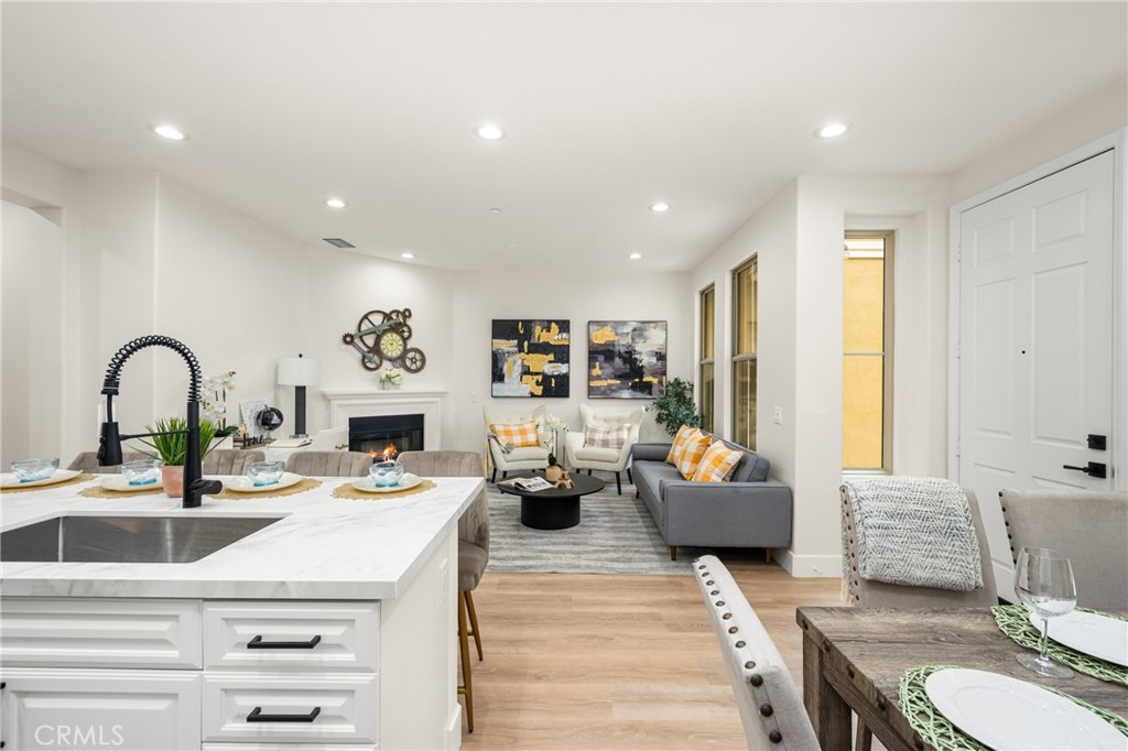 199 Groveland