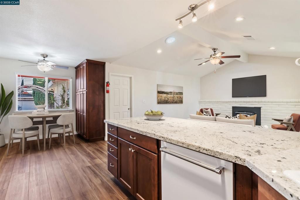 Photo of 2218 Serrano Way Way, Pittsburg, CA 94565 (MLS # 41115228)