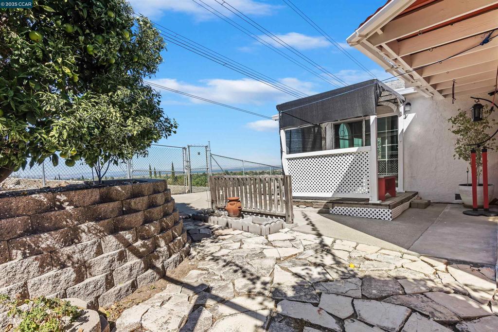 PITTSBURG - Residential