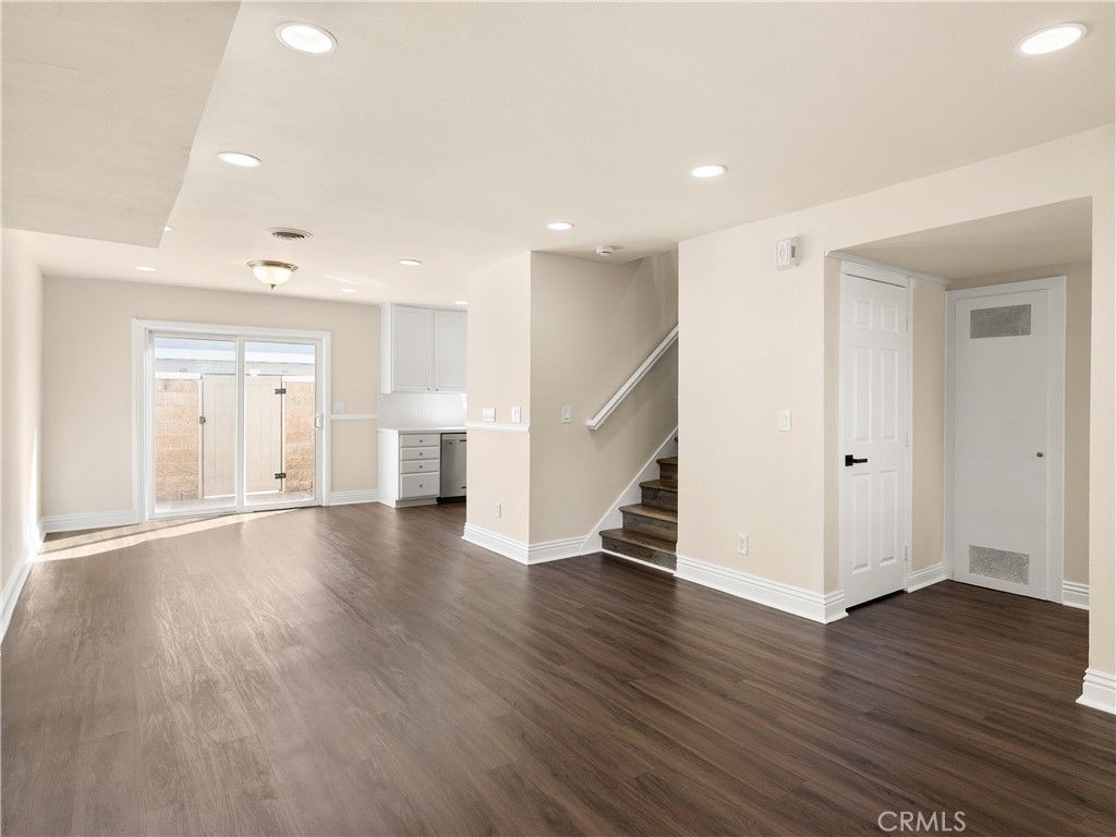 Photo of 19905 Keswick Ln, Huntington Beach, CA 92646 (MLS # OC26033195)