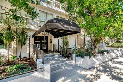 Photo of 5315 Zelzah AVE, Encino, CA 91316 (MLS # SR26202834)