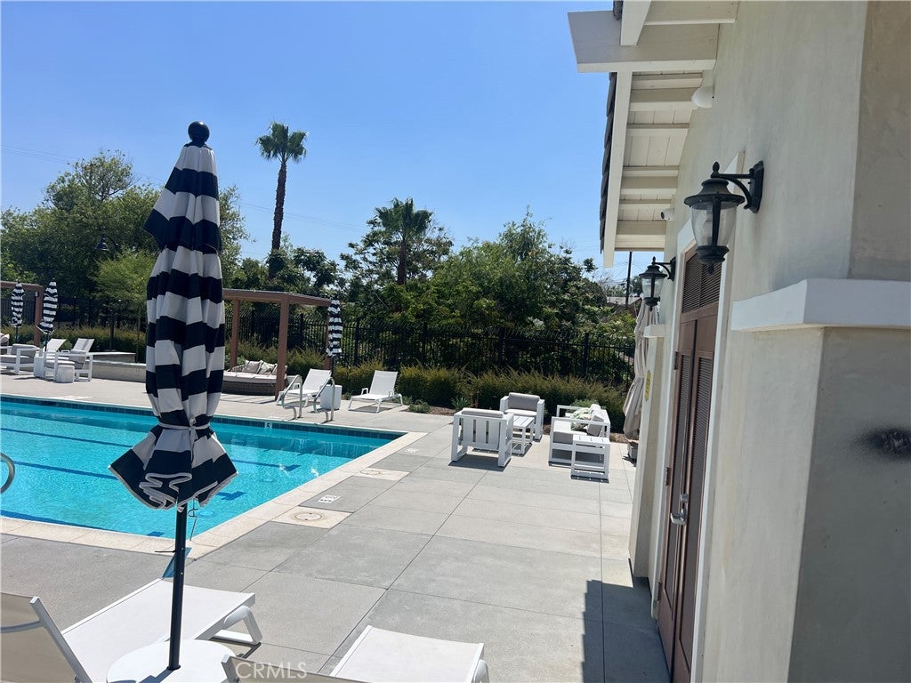 3444 Center Street 13