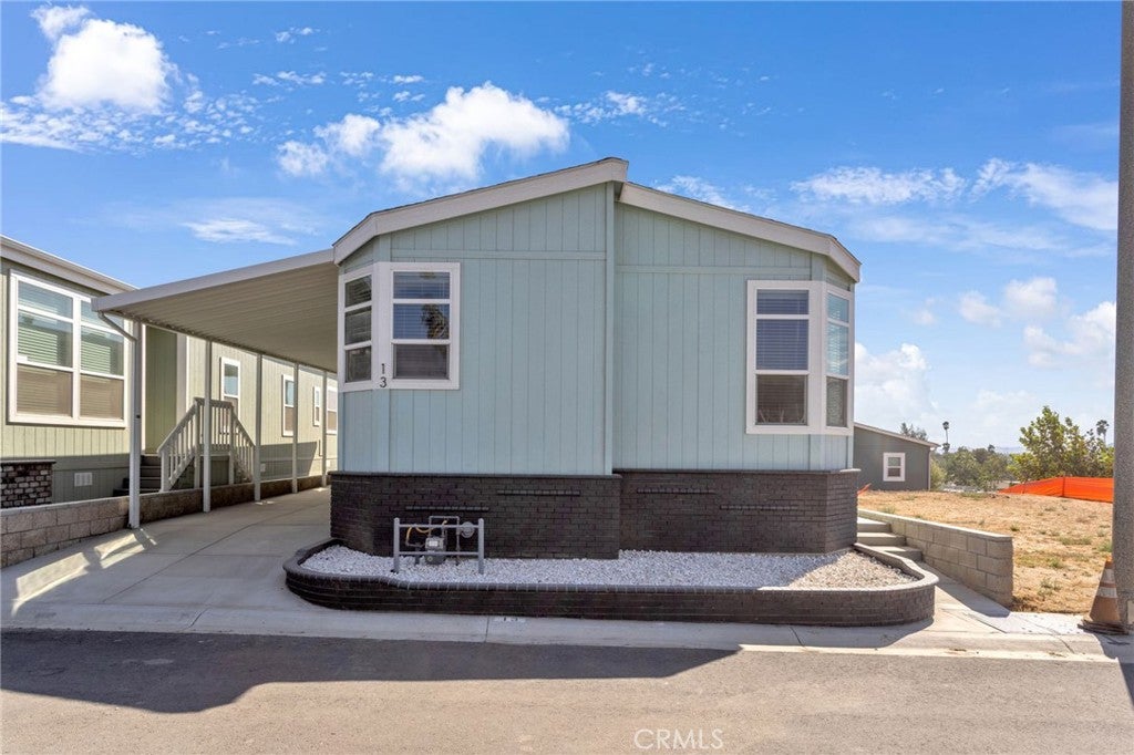 3444 Center Street 13